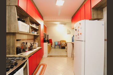 Casa à venda com 300m², 2 quartos e 3 vagasCozinha