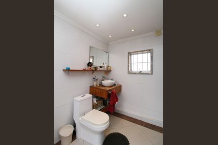 Casa à venda com 300m², 2 quartos e 3 vagasBanheiro da Suíte