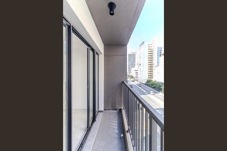 Studio à venda com 23m², 1 quarto e sem vaga Studio à venda com 23m², 1 quarto e sem vagaVaranda