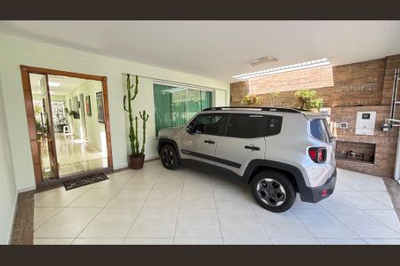 Casa à venda com 200m², 3 quartos e 3 vagasGaragem