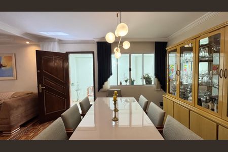 Casa à venda com 200m², 3 quartos e 3 vagasSala de Jantar