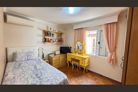 Casa à venda com 200m², 3 quartos e 3 vagasQuarto 1