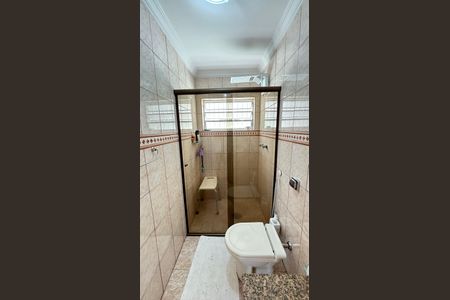 Casa à venda com 200m², 3 quartos e 3 vagasBanheiro da Suíte