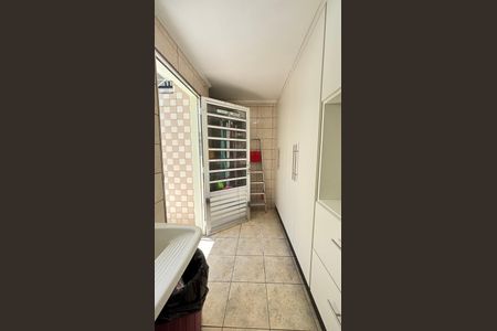 Casa à venda com 200m², 3 quartos e 3 vagasÁrea de Serviço