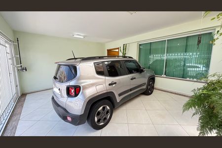 Casa à venda com 200m², 3 quartos e 3 vagasGaragem