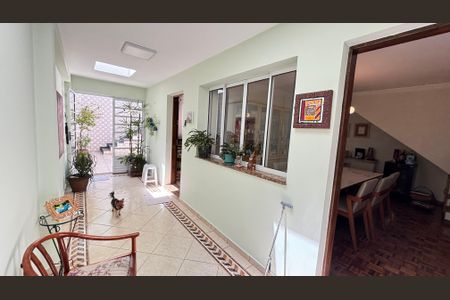 Casa à venda com 200m², 3 quartos e 3 vagasQuintal