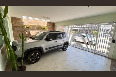 Casa à venda com 200m², 3 quartos e 3 vagasGaragem