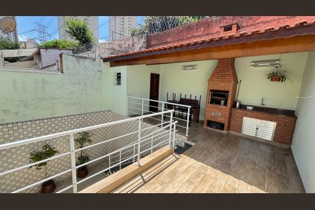 Casa à venda com 200m², 3 quartos e 3 vagasChurrasqueira