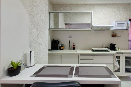 Apartamento para alugar com 65m², 2 quartos e 1 vagaCozinha