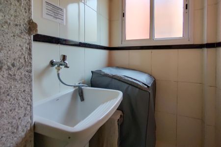 Apartamento para alugar com 65m², 2 quartos e 1 vagaÁrea de Serviço