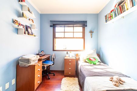 Casa à venda com 250m², 4 quartos e 3 vagas Casa à venda com 250m², 4 quartos e 3 vagasSuite 02