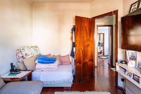 Casa à venda com 250m², 4 quartos e 3 vagas Casa à venda com 250m², 4 quartos e 3 vagasQuarto 02