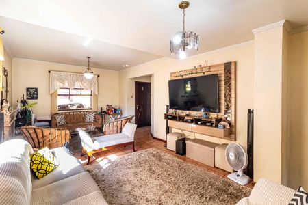 Casa à venda com 250m², 4 quartos e 3 vagas Casa à venda com 250m², 4 quartos e 3 vagasSala