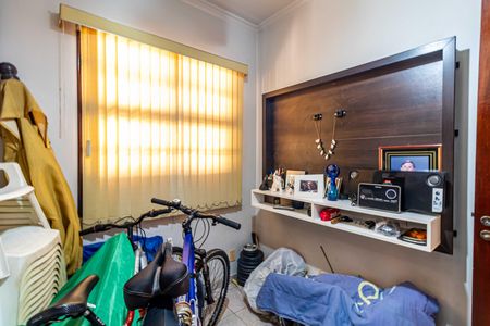 Casa à venda com 250m², 4 quartos e 3 vagas Casa à venda com 250m², 4 quartos e 3 vagasQuarto de serviço