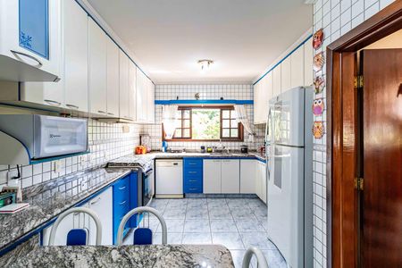 Casa à venda com 250m², 4 quartos e 3 vagas Casa à venda com 250m², 4 quartos e 3 vagasCozinha