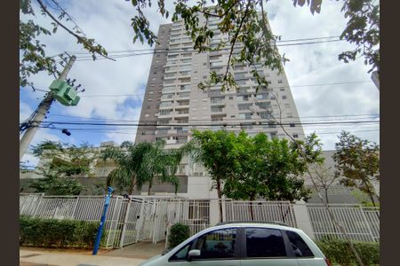 Apartamento para alugar com 74m², 3 quartos e 1 vaga Apartamento para alugar com 74m², 3 quartos e 1 vagaFachada