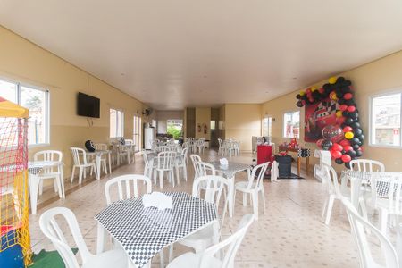 Apartamento para alugar com 42m², 2 quartos e 1 vagaÁrea comum - Salão de festas