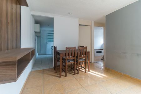 Sala de apartamento para alugar com 2 quartos, 42m² em Jundiapeba, Mogi das Cruzes