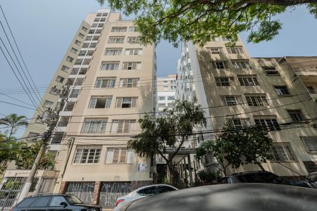 Apartamento à venda com 63m², 2 quartos e sem vaga Apartamento à venda com 63m², 2 quartos e sem vagaFachada