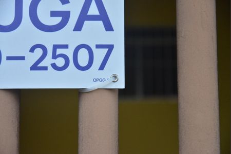 Casa para alugar com 57m², 2 quartos e 2 vagasOPGG 351