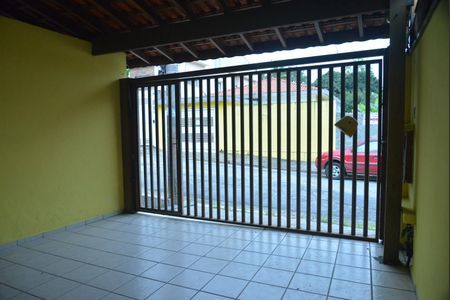 Casa para alugar com 57m², 2 quartos e 2 vagasGaragem