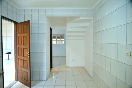 Casa para alugar com 57m², 2 quartos e 2 vagasCozinha