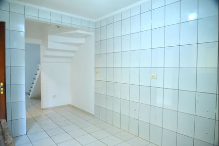 Casa para alugar com 57m², 2 quartos e 2 vagasCozinha