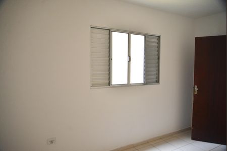Casa para alugar com 57m², 2 quartos e 2 vagasQuarto 1