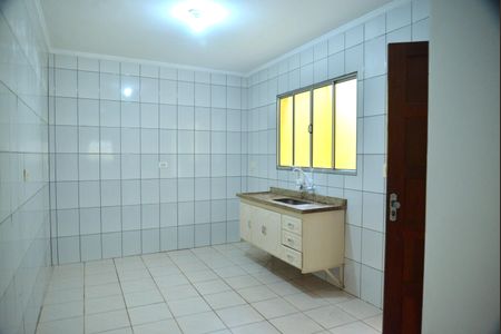 Casa para alugar com 57m², 2 quartos e 2 vagasCozinha