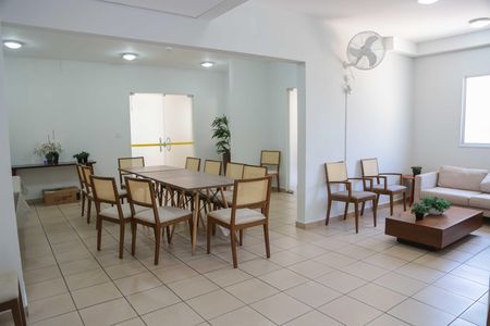 Apartamento para alugar com 60m², 2 quartos e 1 vaga Apartamento para alugar com 60m², 2 quartos e 1 vagaÁrea comum - Salão de festas