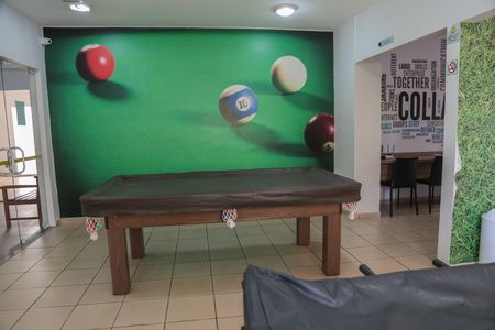 Apartamento para alugar com 60m², 2 quartos e 1 vaga Apartamento para alugar com 60m², 2 quartos e 1 vagaÁrea comum - Salão de Jogos