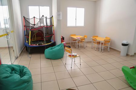 Apartamento para alugar com 60m², 2 quartos e 1 vaga Apartamento para alugar com 60m², 2 quartos e 1 vagaÁrea comum - Brinquedoteca