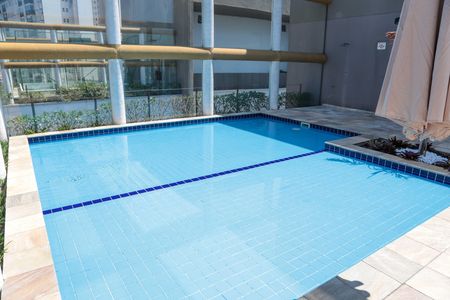 Apartamento para alugar com 60m², 2 quartos e 1 vaga Apartamento para alugar com 60m², 2 quartos e 1 vagaÁrea comum - Piscina