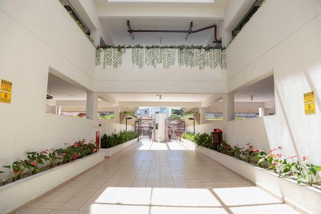 Apartamento para alugar com 60m², 2 quartos e 1 vaga Apartamento para alugar com 60m², 2 quartos e 1 vagaÁrea comum - Hall