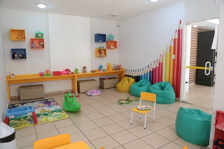 Apartamento para alugar com 60m², 2 quartos e 1 vaga Apartamento para alugar com 60m², 2 quartos e 1 vagaÁrea comum - Brinquedoteca