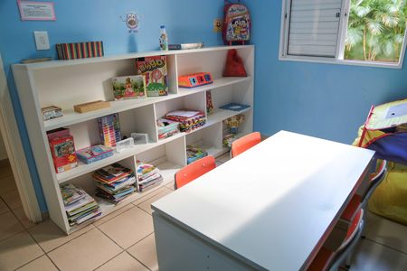 Apartamento para alugar com 60m², 2 quartos e 1 vaga Apartamento para alugar com 60m², 2 quartos e 1 vagaÁrea comum - Sala de Jogos