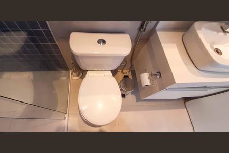 Apartamento para alugar com 60m², 2 quartos e 1 vaga Apartamento para alugar com 60m², 2 quartos e 1 vagaBanheiro da Suíte