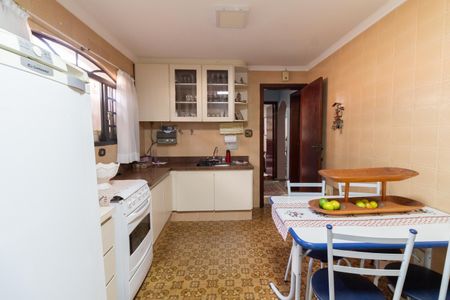 Casa à venda com 150m², 4 quartos e 3 vagasCozinha