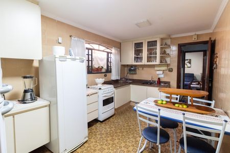 Casa à venda com 150m², 4 quartos e 3 vagasCozinha