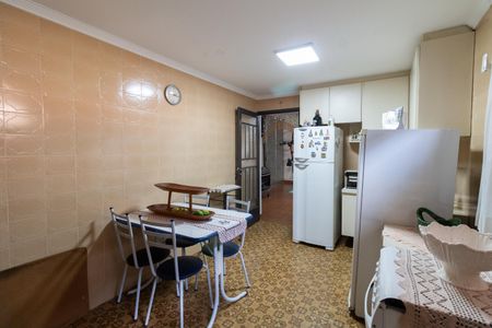 Casa à venda com 150m², 4 quartos e 3 vagasCozinha