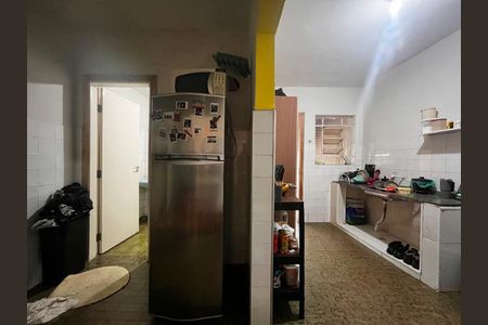 Casa à venda com 300m², 3 quartos e 3 vagas Casa à venda com 300m², 3 quartos e 3 vagasCozinha - Casa 2