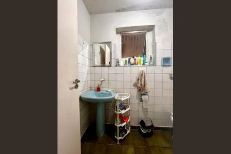 Casa à venda com 300m², 3 quartos e 3 vagas Casa à venda com 300m², 3 quartos e 3 vagasBanheiro - Casa 2