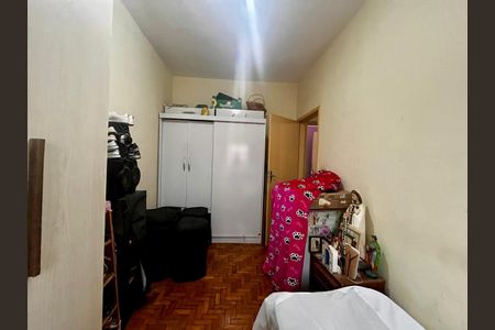 Casa à venda com 300m², 3 quartos e 3 vagas Casa à venda com 300m², 3 quartos e 3 vagasQuarto 2