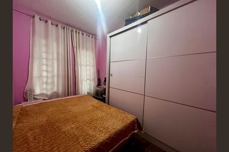 Casa à venda com 300m², 3 quartos e 3 vagas Casa à venda com 300m², 3 quartos e 3 vagasQuarto 3