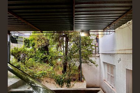 Casa à venda com 300m², 3 quartos e 3 vagas Casa à venda com 300m², 3 quartos e 3 vagasGaragem