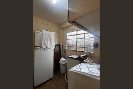 Casa à venda com 300m², 3 quartos e 3 vagas Casa à venda com 300m², 3 quartos e 3 vagasÁrea de Serviço