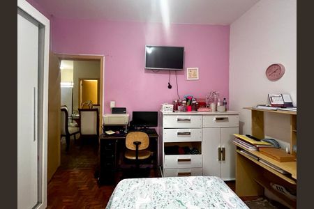 Casa à venda com 300m², 3 quartos e 3 vagas Casa à venda com 300m², 3 quartos e 3 vagasQuarto1