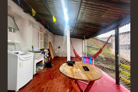 Casa à venda com 300m², 3 quartos e 3 vagas Casa à venda com 300m², 3 quartos e 3 vagasÁrea de Serviço