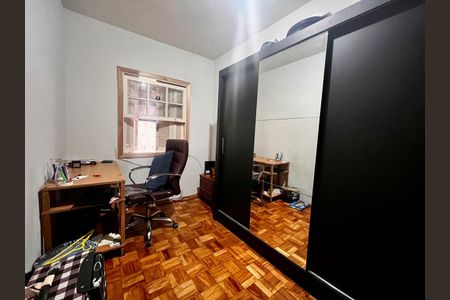 Casa à venda com 300m², 3 quartos e 3 vagas Casa à venda com 300m², 3 quartos e 3 vagasEscritório - Casa 2