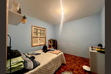 Casa à venda com 300m², 3 quartos e 3 vagas Casa à venda com 300m², 3 quartos e 3 vagasQuarto - Casa 2